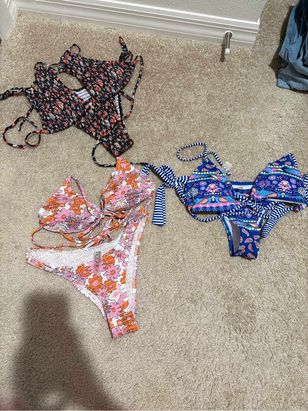 BUNDLE 3 SWIM SUITS BIKINIS 👙 NWOT